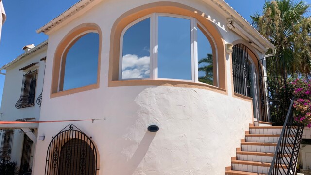 Window film installation Spain